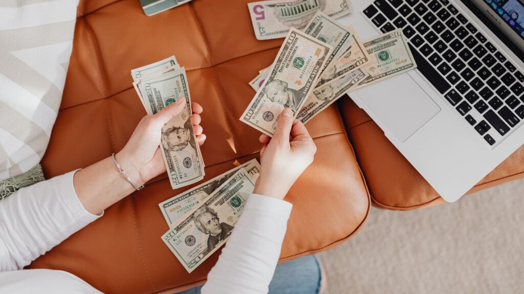 Freelancing Business Mastery: Turn Your Skills into Income