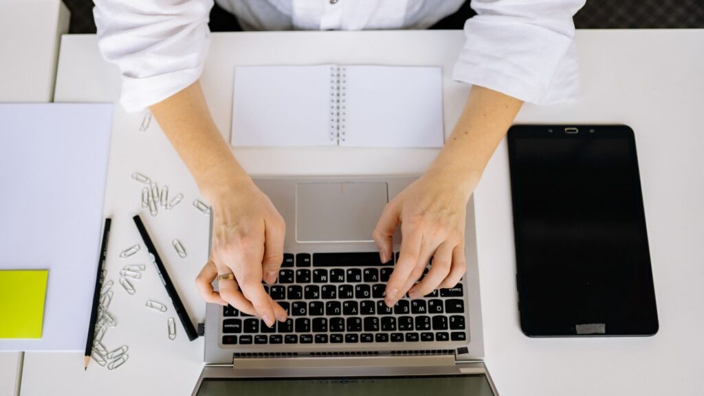 Fundamentals of Professional Email Writing