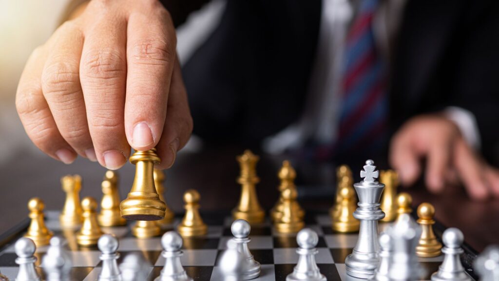 Strategic Influence and Effective Persuasion
