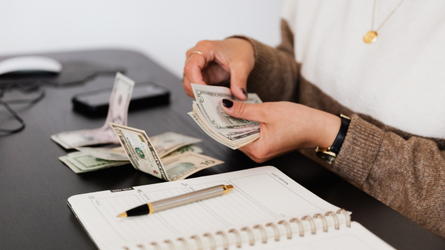 Financial Planning for Beginners: A Step-by-Step Guide to Managing Your Money